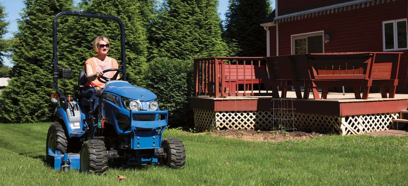 WORKMASTER™ 25S sub-compact tractor